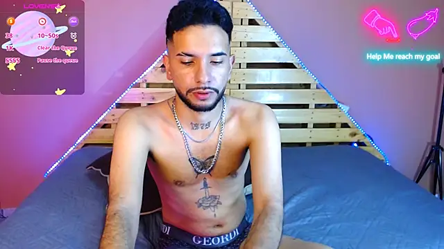 Snapshot of sexxgods chatting on 01.26.25 sexxgods online show from 01.26.25