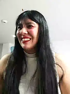 Snapshot of aisha_latina chatting on 07.24.26 aisha latina online show from 07.24.26