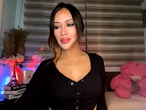 Snapshot of Jasmine_Elcock chatting on 10.26.25 Jasmine Elcock online show from 10.26.25