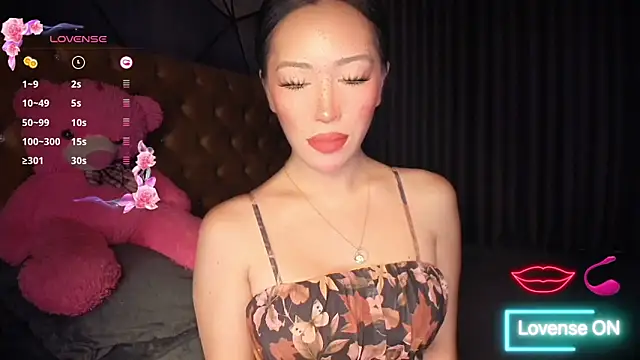 Snapshot of Jasmine_Elcock chatting on 02.02.26 Jasmine Elcock online show from 02.02.26