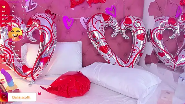 Snapshot of DaliaScoth chatting on 02.15.25 DaliaScoth online show from 02.15.25