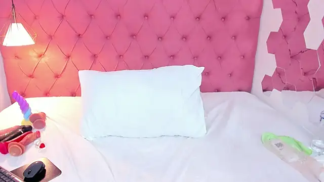 Snapshot of DaliaScoth chatting on 02.27.25 DaliaScoth online show from 02.27.25