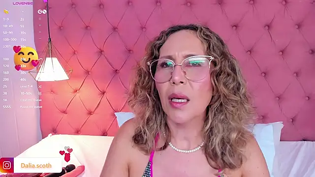 Snapshot of DaliaScoth chatting on 03.03.25 DaliaScoth online show from 03.03.25