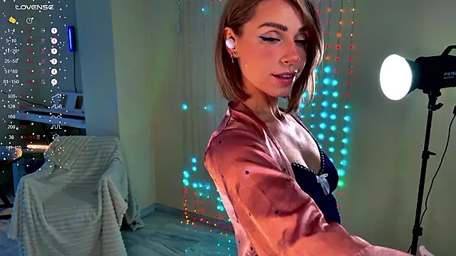 Snapshot of Arielle__03 chatting on 02.11.26 Arielle 03 online show from 02.11.26