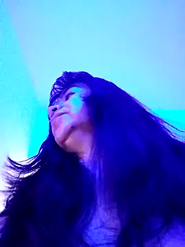 karlablue  online show from 10.26.25