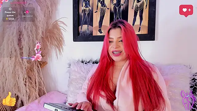 Snapshot of SophieRossi chatting on 01.30.25 SophieRossi online show from 01.30.25