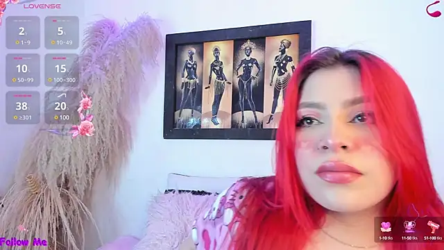 Snapshot of SophieRossi chatting on 02.07.25 SophieRossi online show from 02.07.25