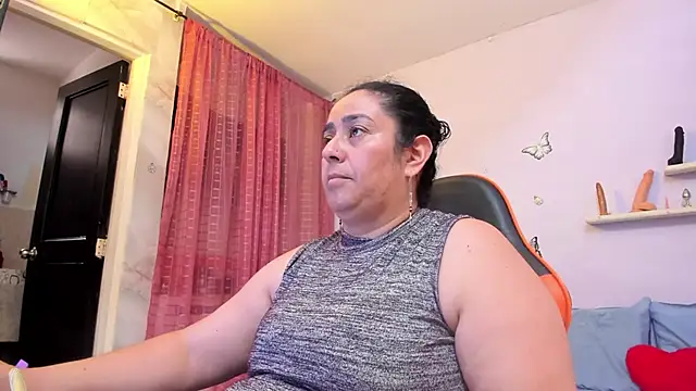 Snapshot of agathaxxx-69 chatting on 03.03.26 agathaxxx-69 online show from 03.03.26
