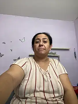 Snapshot of agathaxxx-69 chatting on 03.27.26 agathaxxx-69 online show from 03.27.26