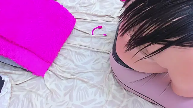 Snapshot of MiaCelestte chatting on 02.13.25 MiaCelestte online show from 02.13.25