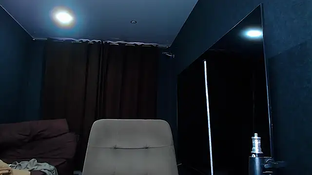 Snapshot of muscularjohnforuX chatting on 03.22.25 muscularjohnforuX online show from 03.22.25