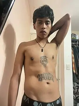 Snapshot of Morahot chatting on 02.27.25 Morahot online show from 02.27.25