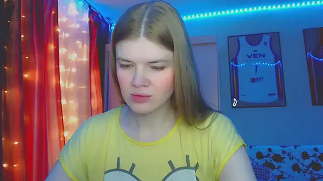 Snapshot of Klementa chatting on 10.04.25 Klementa online show from 10.04.25