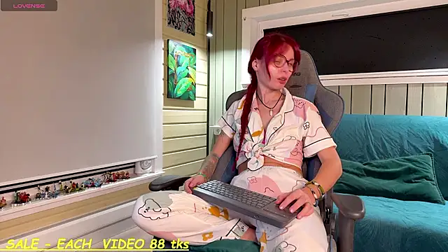 SandyChris online show from 02.05.26