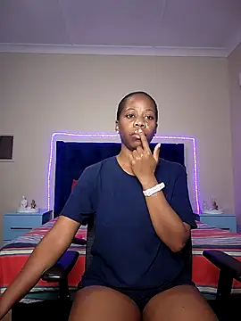 Snapshot of QUEENMANDYY chatting on 03.20.26 QUEENMANDYY online show from 03.20.26