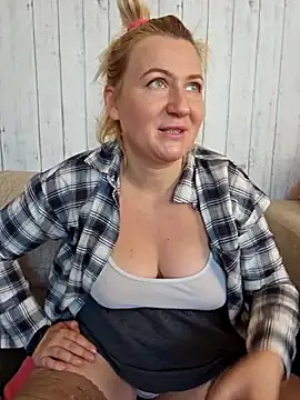 Marushka online show from 09.27.25