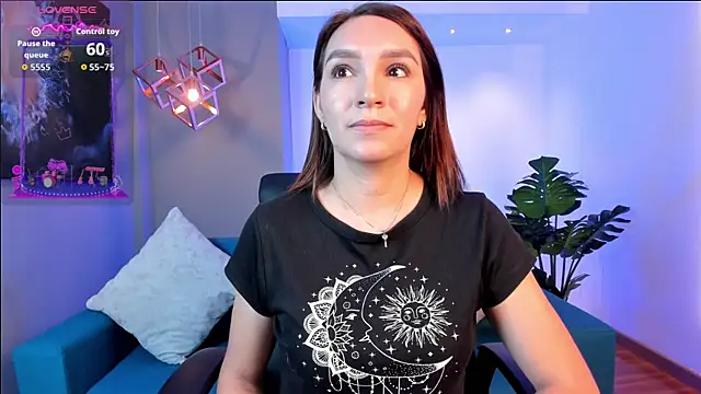 miataylorr1 online show from 06.02.26
