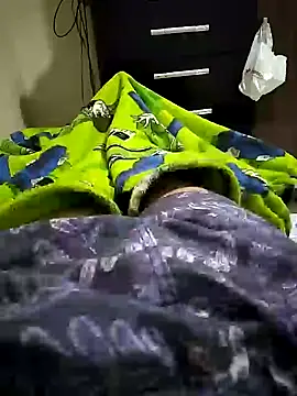 Snapshot of shiiank chatting on 02.28.26 shiiank online show from 02.28.26