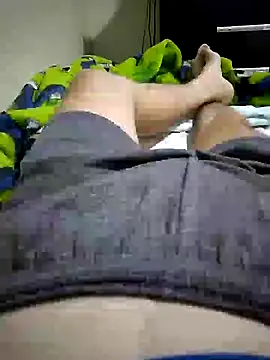 Snapshot of shiiank chatting on 04.30.26 shiiank online show from 04.30.26