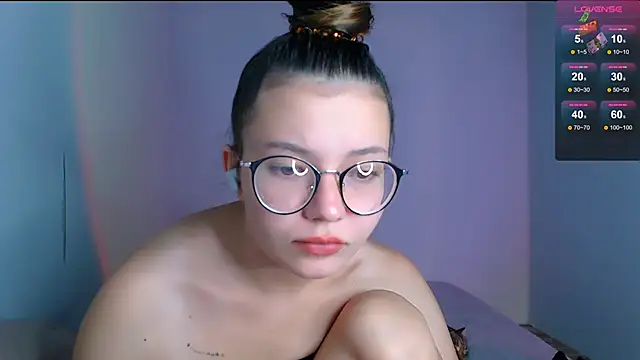 Snapshot of bbycolada chatting on 09.16.25 bbycolada online show from 09.16.25