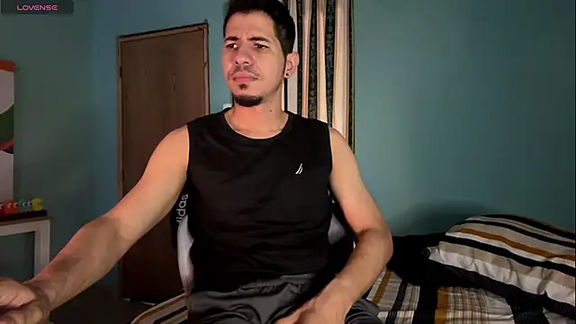 Snapshot of steven_clain chatting on 05.19.26 steven clain online show from 05.19.26