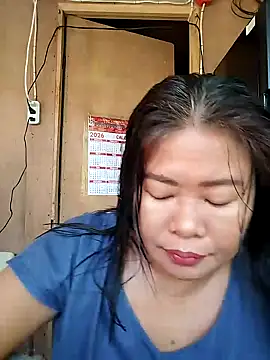 Snapshot of lickmepussy21 chatting on 04.10.26 lickmepussy21 online show from 04.10.26