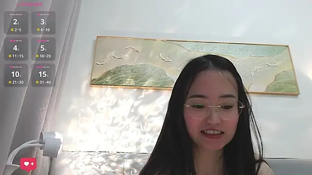 Snapshot of Anne-Sweet chatting on 01.21.25 Anne-Sweet online show from 01.21.25