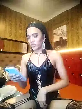 urcumgirl kendall online show from 12.22.24