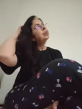 Susannemilf online show from 11.20.25