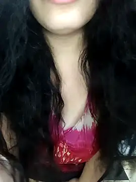 Snapshot of Kateyess chatting on 10.26.25 Kateyess online show from 10.26.25