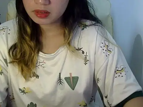    zurIII09  online show from 10.04.25