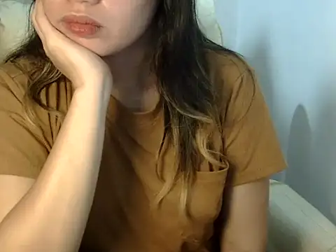    zurIII09  online show from 10.05.25