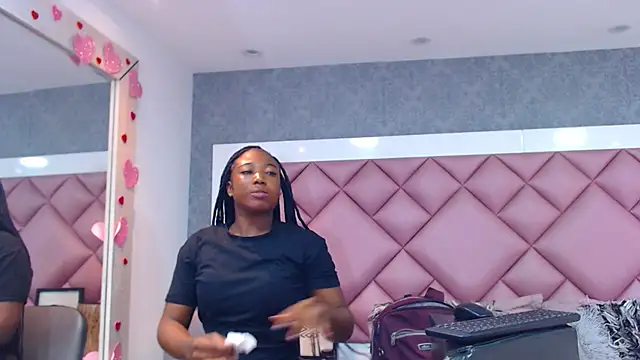 DanielaDuff online show from 03.22.26