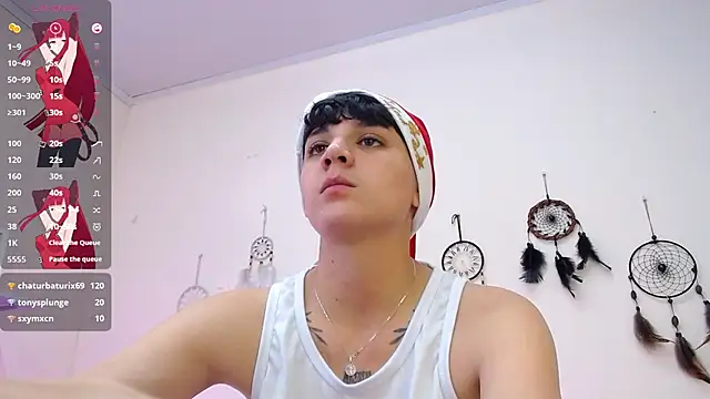 bad giirl  online show from 12.10.24