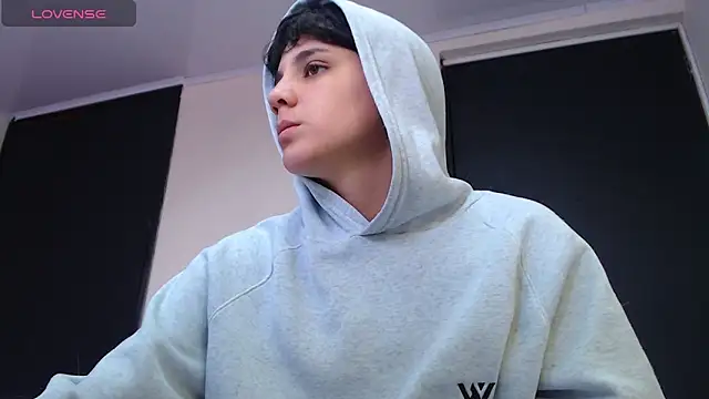 bad giirl  online show from 02.12.25