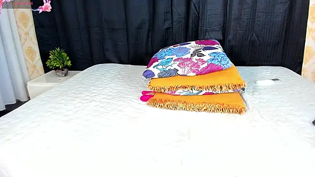 DENISE WOLFE online show from 03.19.25