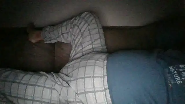 Snapshot of Anderrust chatting on 02.04.25 Anderrust online show from 02.04.25