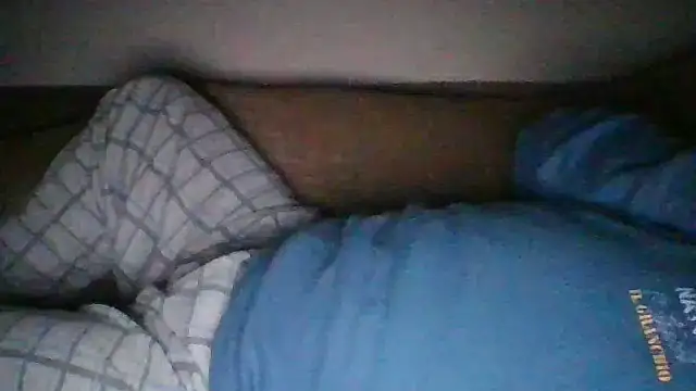 Snapshot of Anderrust chatting on 02.05.25 Anderrust online show from 02.05.25