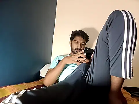 Snapshot of ikhra48 chatting on 01.28.25 ikhra48 online show from 01.28.25