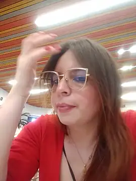 Snapshot of lorenitabella chatting on 05.28.26 lorenitabella online show from 05.28.26