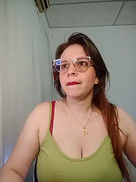 Snapshot of lorenitabella chatting on 06.12.26 lorenitabella online show from 06.12.26