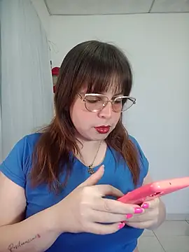Snapshot of lorenitabella chatting on 06.25.26 lorenitabella online show from 06.25.26