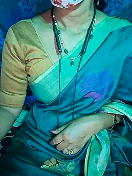 XBHUUME online show from 01.08.25