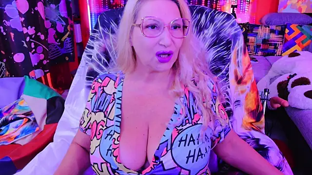 mature lisa naughty online show from 09.27.25