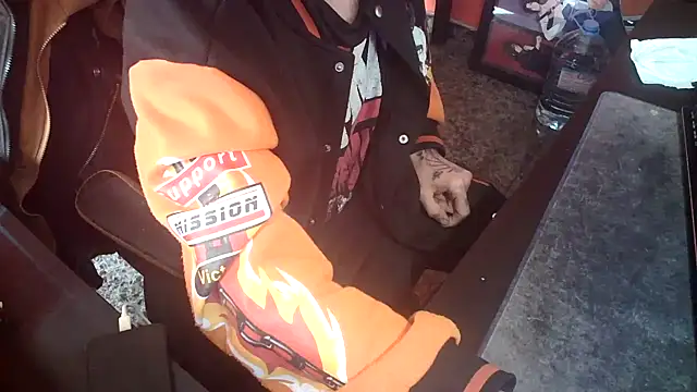 Snapshot of zorrito86 chatting on 02.27.25 zorrito86 online show from 02.27.25