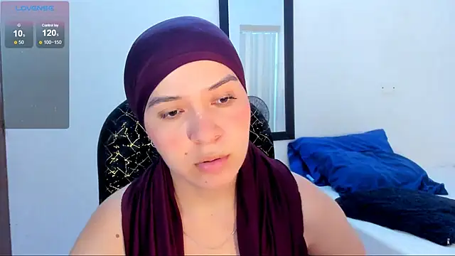 Snapshot of MatchedEyebrow chatting on 05.21.26 MatchedEyebrow online show from 05.21.26