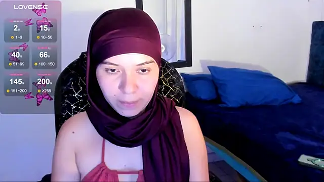 Snapshot of MatchedEyebrow chatting on 06.21.26 MatchedEyebrow online show from 06.21.26
