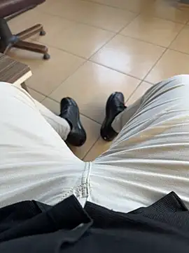 S2kicibey06 online show from 03.22.25