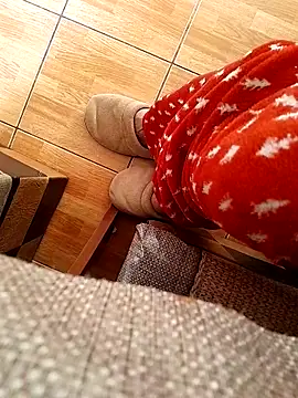 Snapshot of feet_toes chatting on 03.05.25 feet toes online show from 03.05.25