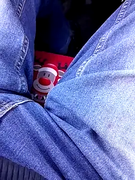 Snapshot of feet_toes chatting on 03.08.25 feet toes online show from 03.08.25